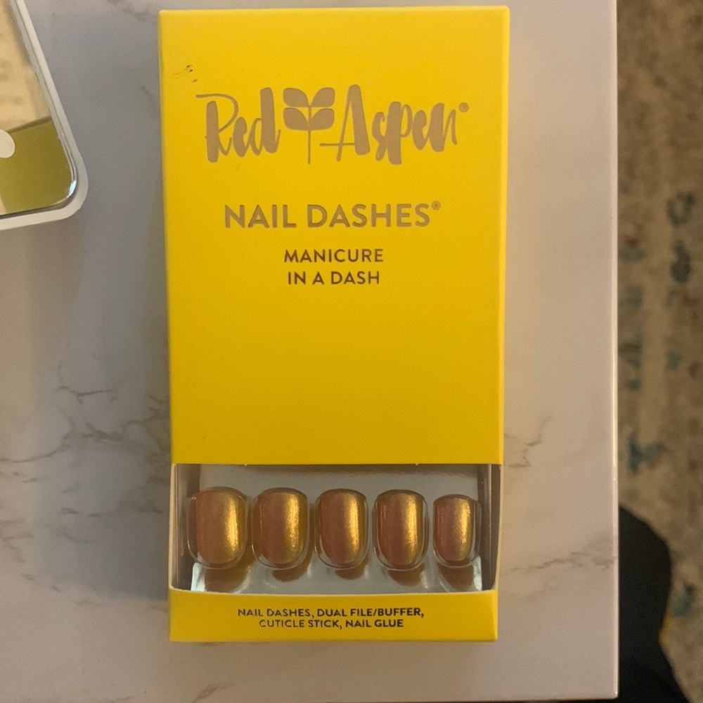 Brand New Red Aspen Nail Dashes